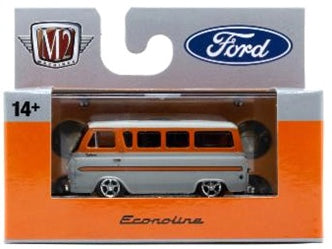 M2 Machines Detroit Muscle Econoline 1965 Ford Falcon Club Wagon R89 25-17