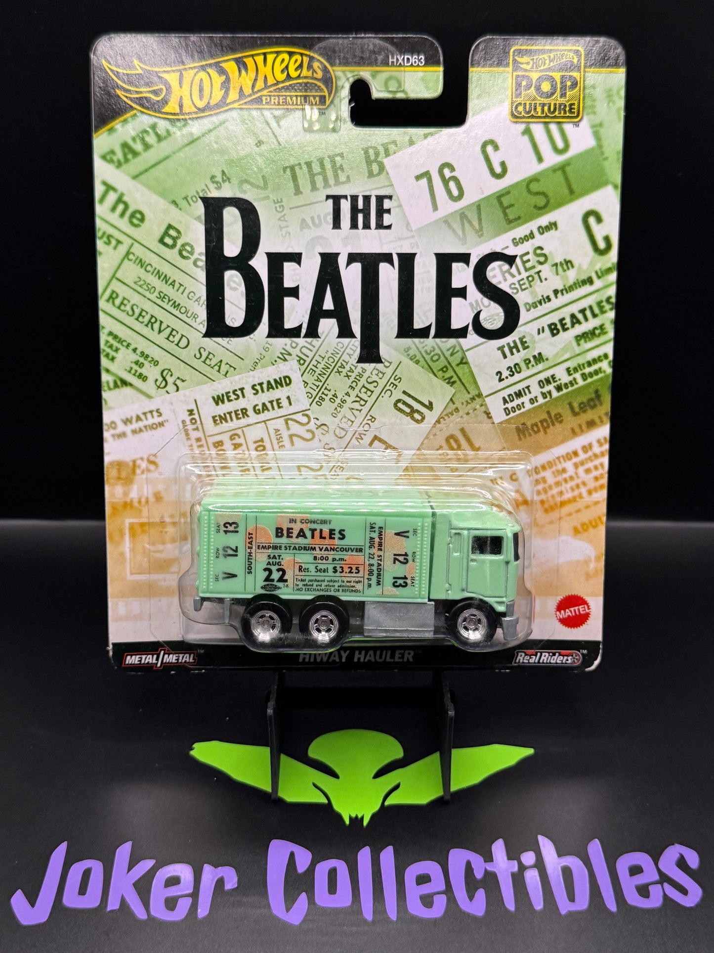 Hot Wheels Premium Pop Culture Mint Green The Beatles Hiway Hauler