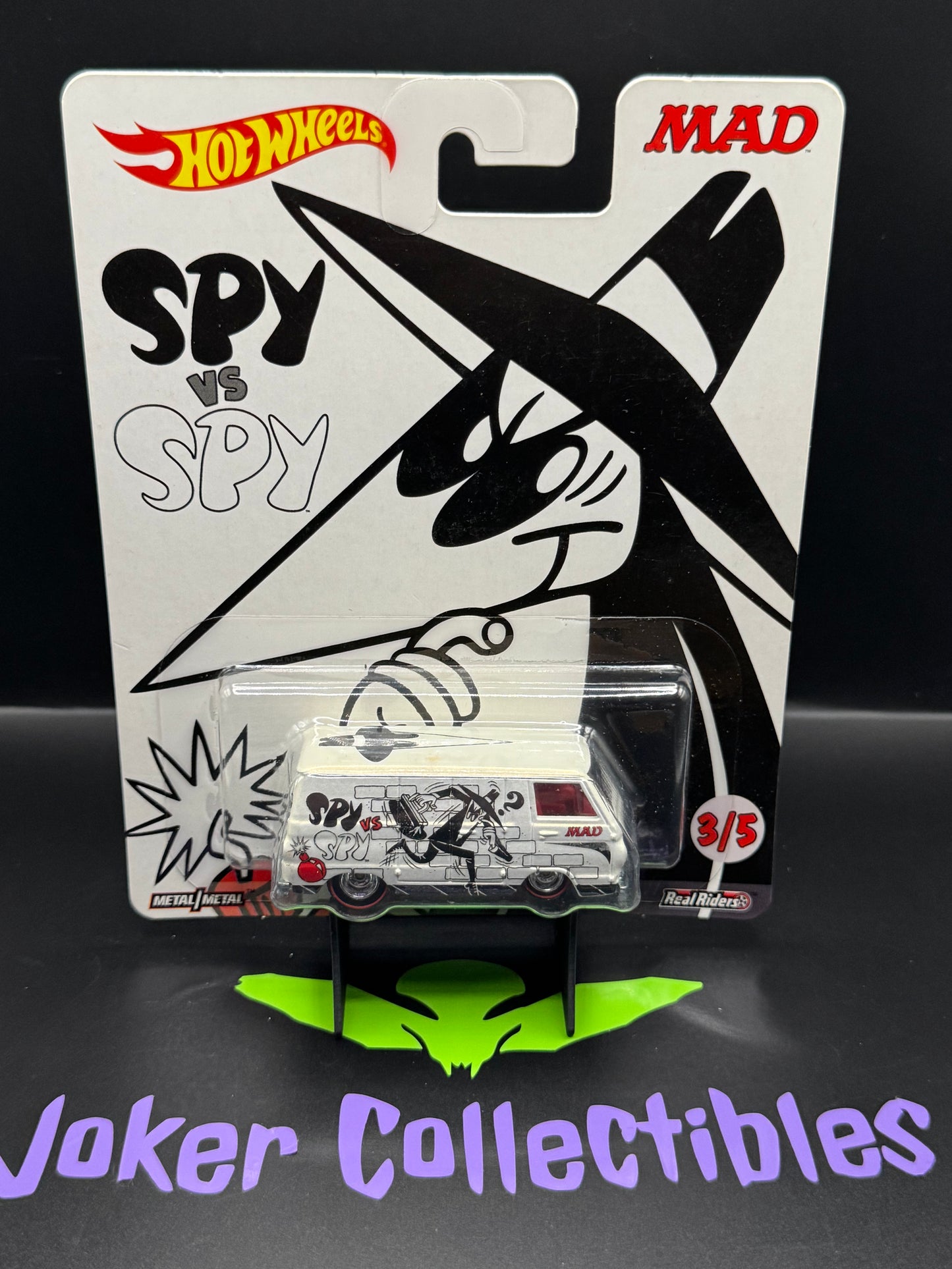 Hot Wheels Premium Pop Culture Mad Magazine Spy Vs Spy White '66 Dodge A100 # 3/5