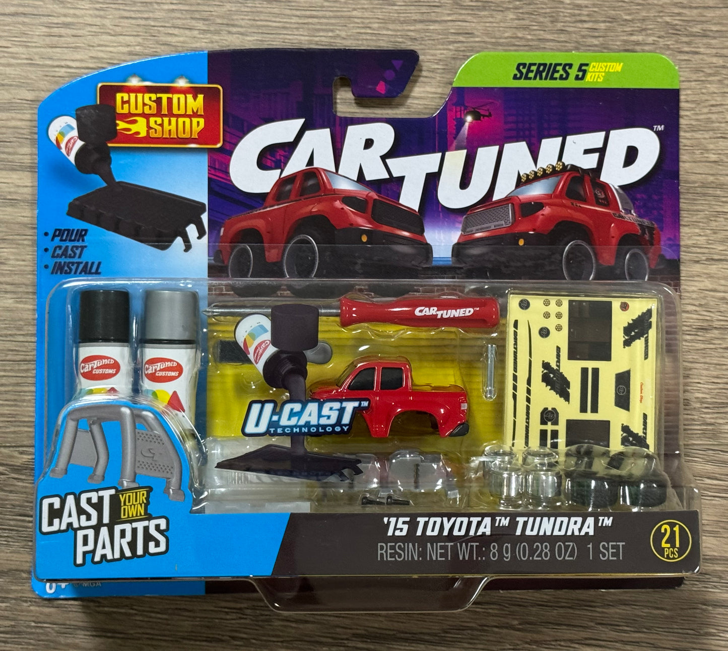 CarTuned Series 5 Custom Kits Model Kit '15 Toyota Tundra Car Tuned