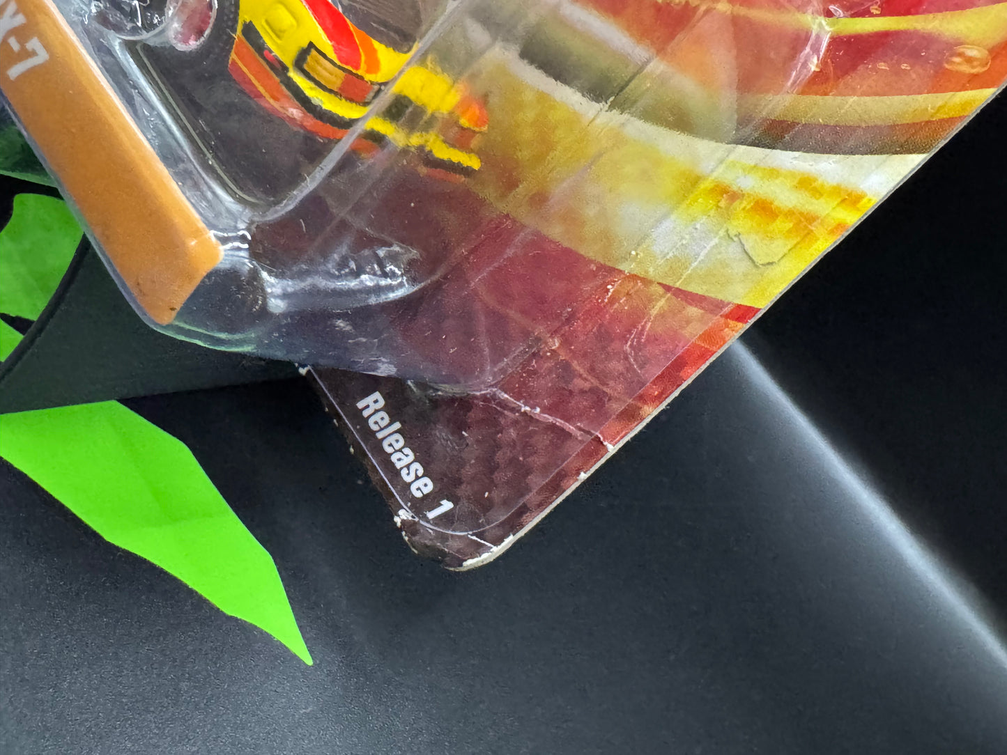 Johnny Lightning Import Heat GT 2 Pack 2006 Nissan 350Z & 1981 Mazda RX-7