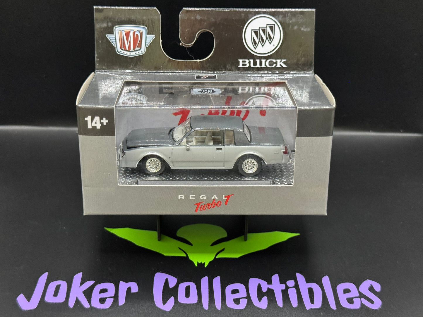 M2 Machines Grey Silver 1987 Buick REGAL T Type R86 24-26
