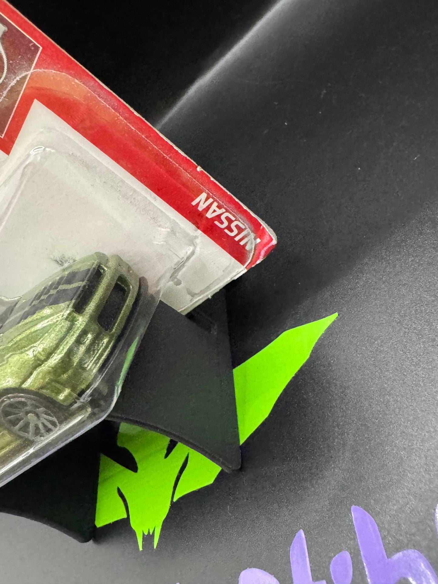 Hot Wheels Green Nissan Skyline GT-R (BNR34) 45/250 Nissan 2/5