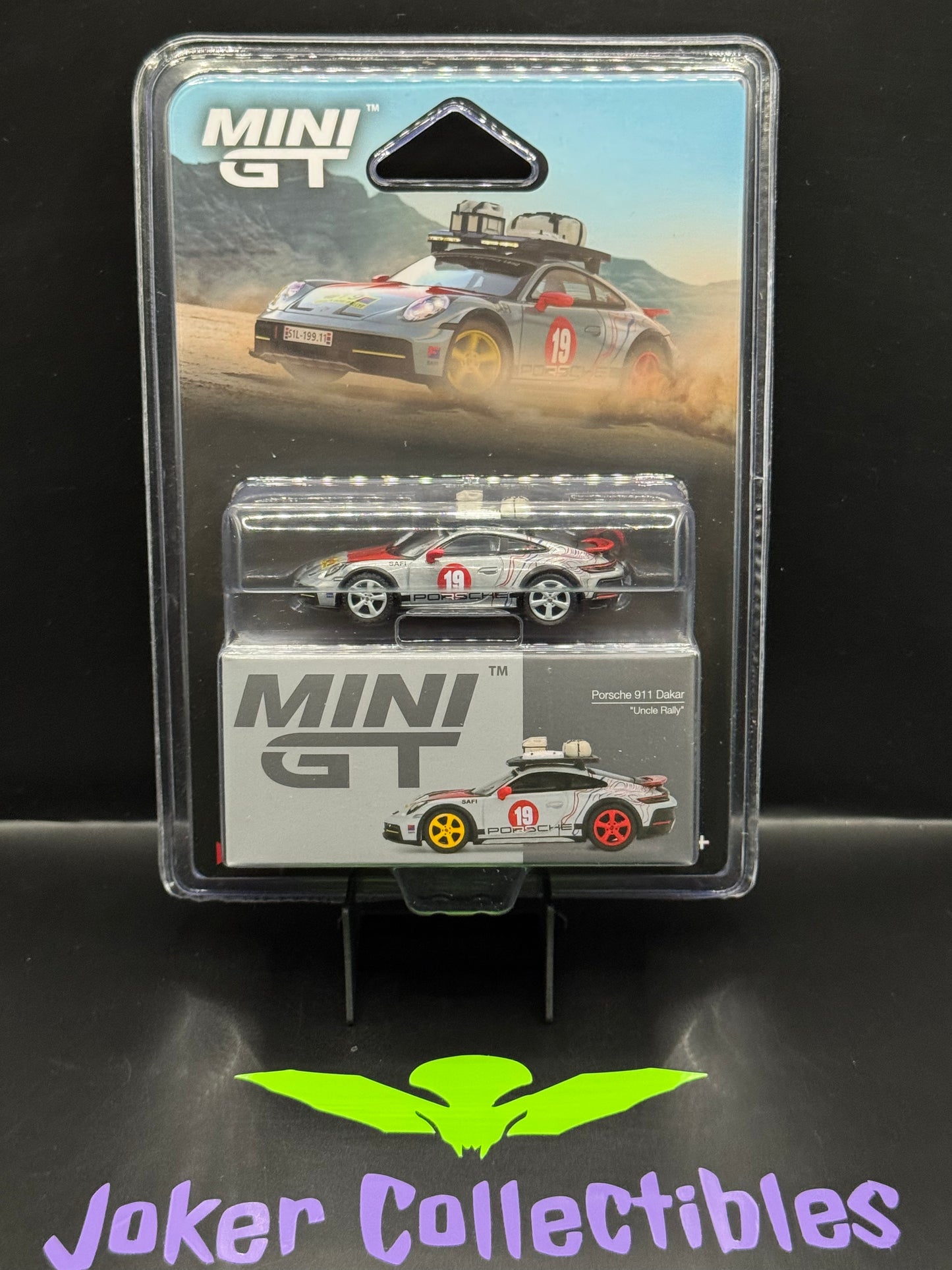 Mini GT Chase #1068 Porsche 911 Dakar Uncle Rally Silver