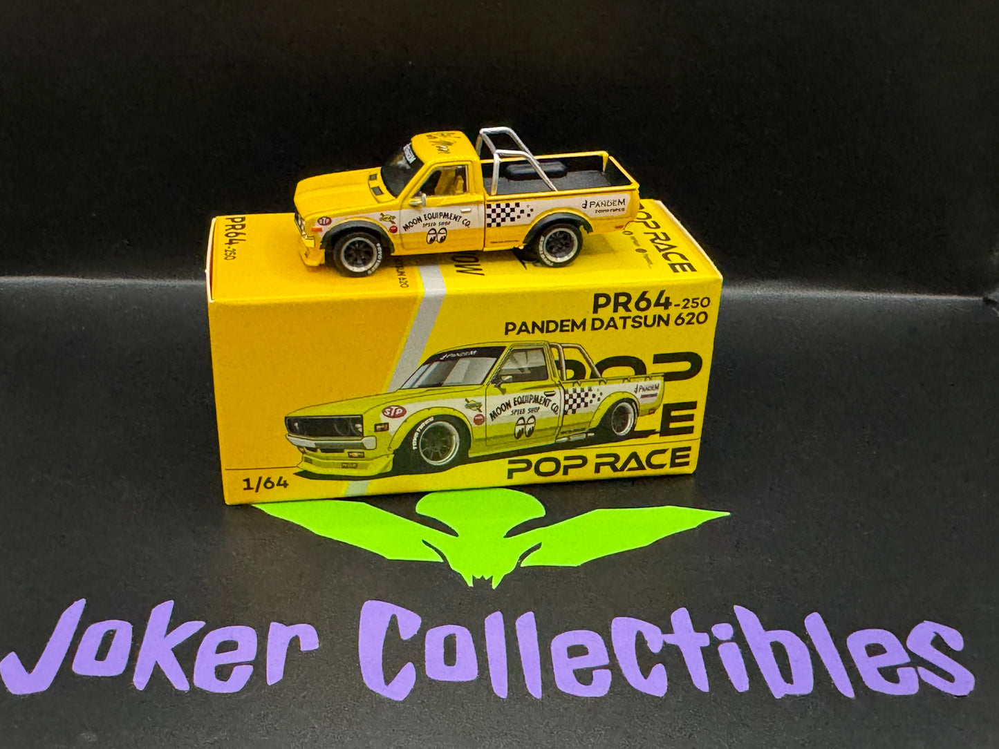 Pop Race Mooneyes Moon Equipment Pandem Datsun 620 Pickup PR64-250