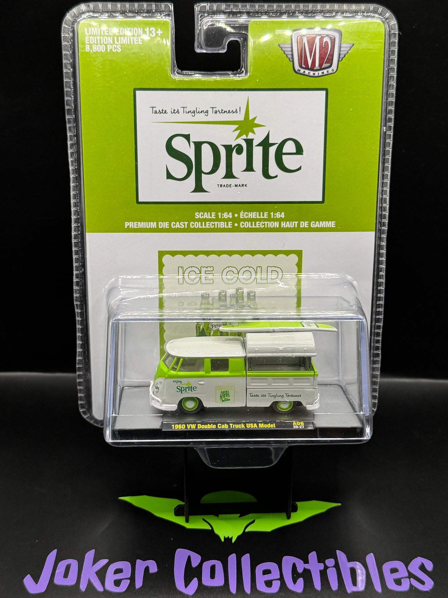 M2 Machines Sprite 1960 VW Double Cab Truck USA Model A06 20-27 Surfboard on Top