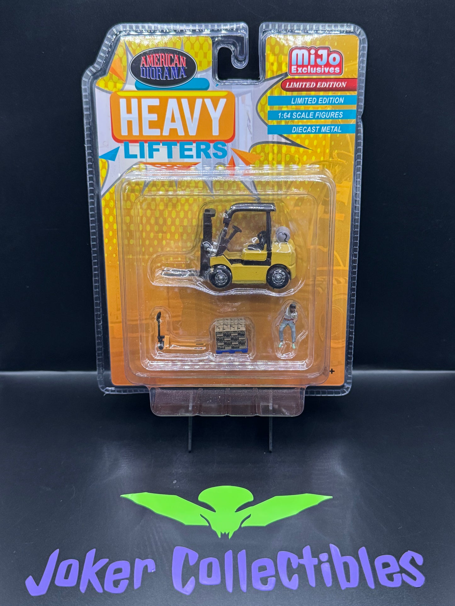 American Diorama 1:64 Scale Figures Heavy Lifters Forklift Set