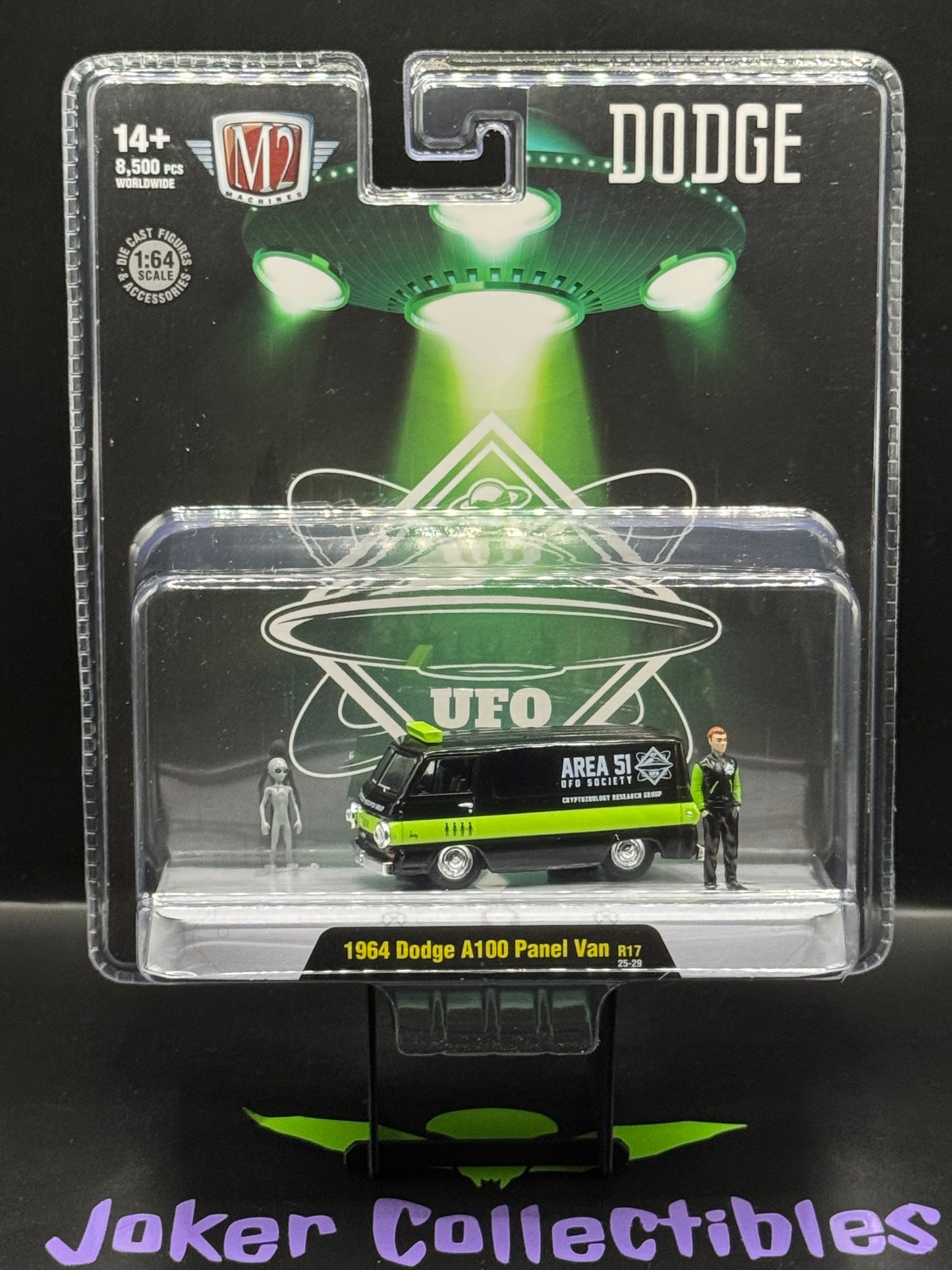 M2 Machines Diorama UFO Society 1964 Dodge A100 Panel Van R17 25-29