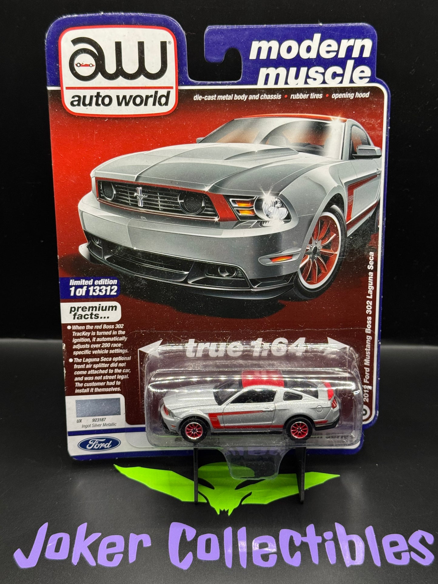 Auto World Modern Muscle 2012 Ford Mustang Boss 302 Laguna Seca Ingot Silver Metallic #6