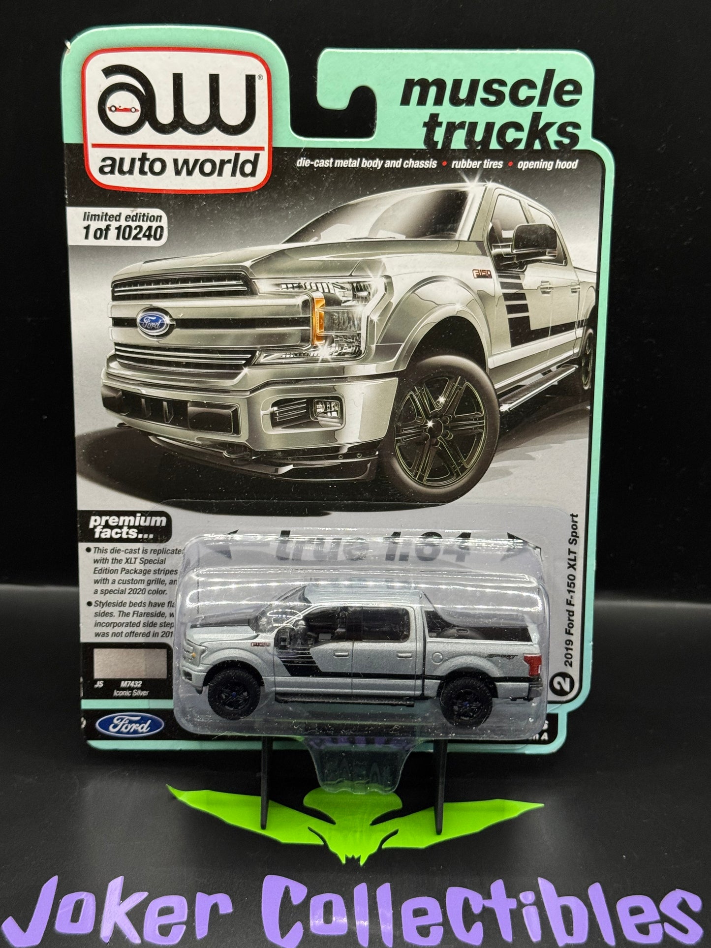 Auto World Muscle Trucks 2019 Ford F-150 XLT Sport Iconic Silver # 2