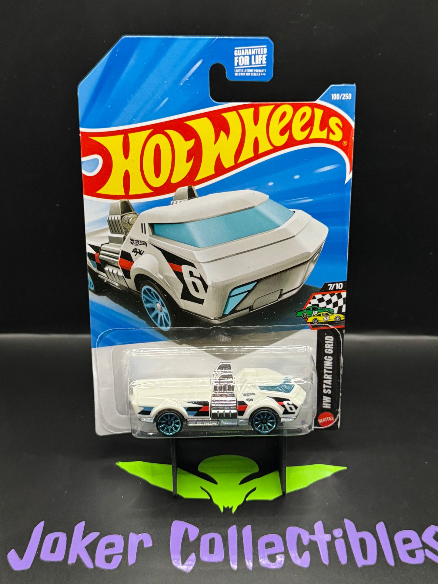 Hot Wheels 2026 White Twin Dorado 100/250 HW Starting Grid 7/10 D Case