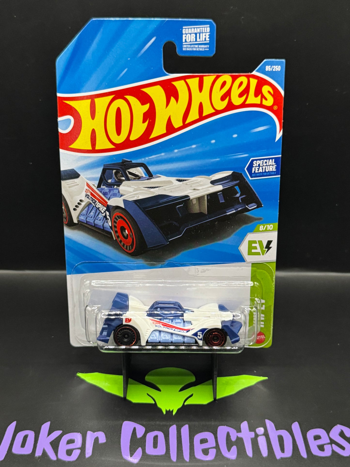 Hot Wheels 2026 White Blue Voltage Spike 85/250 HW EV 8/10 E Case