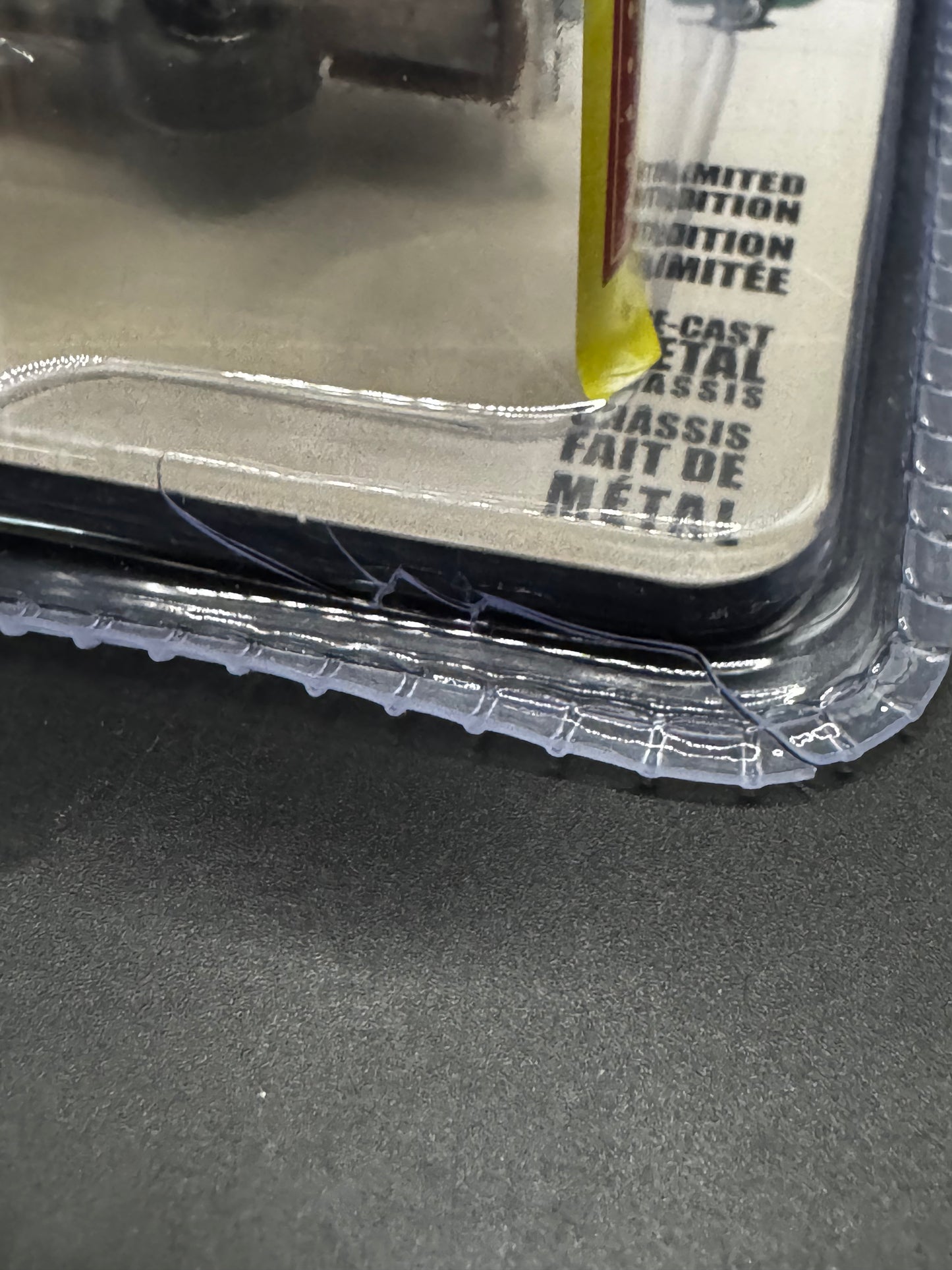 Greenlight Showroom Floor Series 6 1986 GMC Suburban