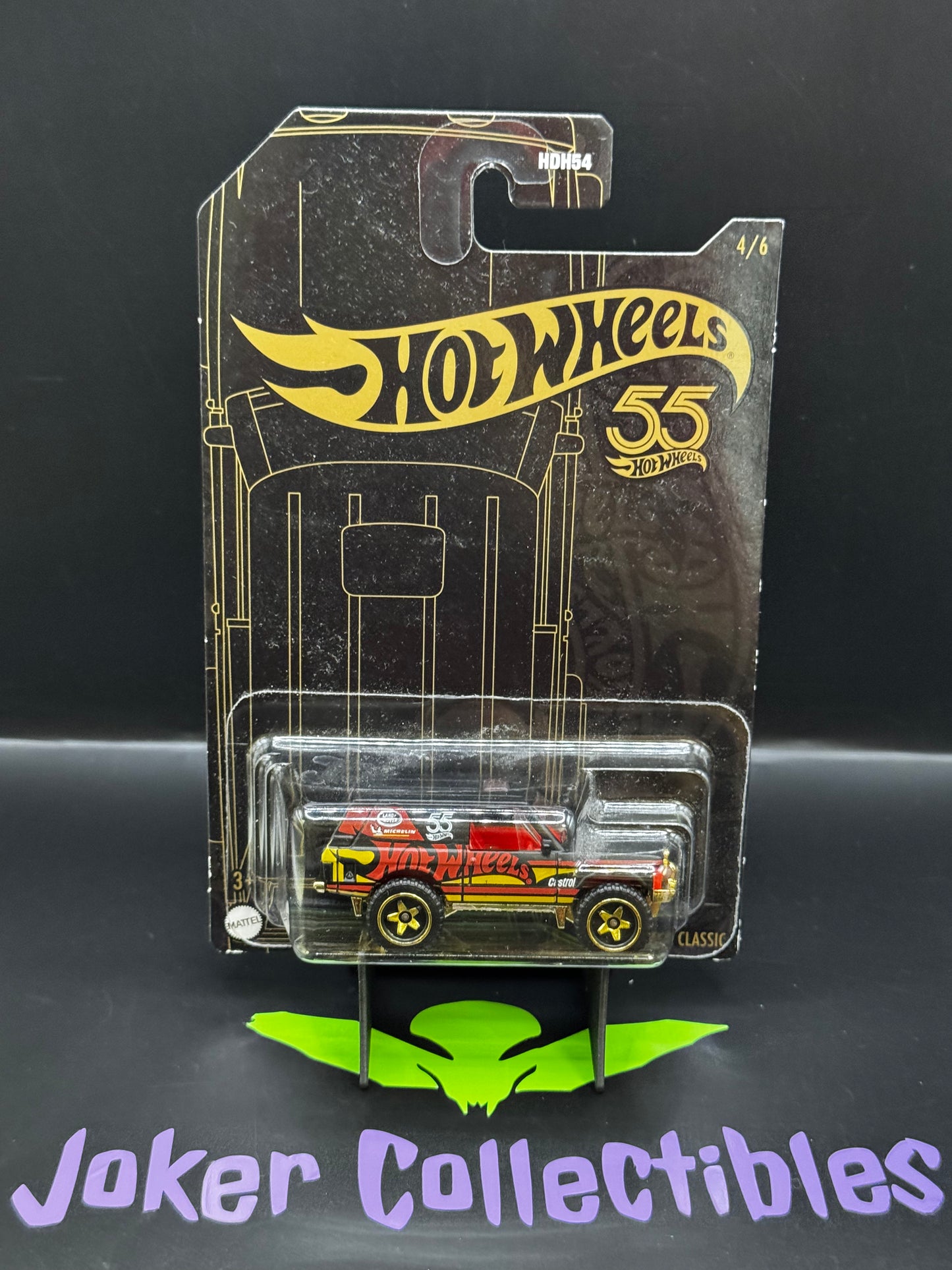 Hot Wheels Black & Yellow 2023 55th Anniversary Range Rover Classic # 4/6