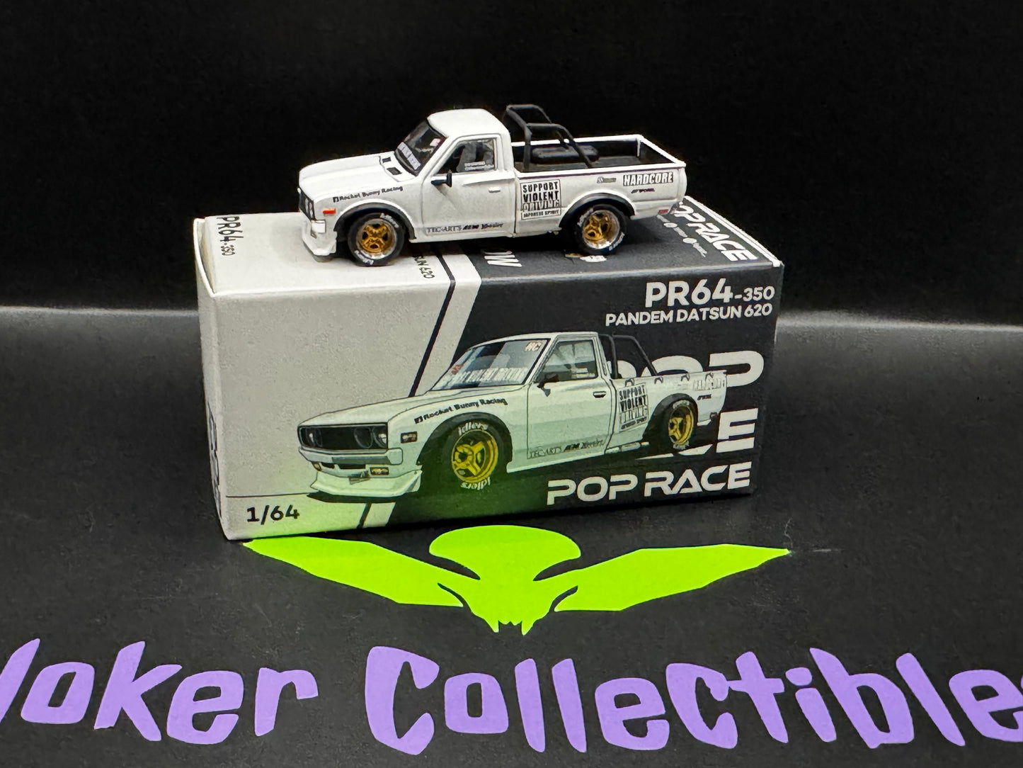 Pop Race White Hardcore Pandem Datsun 620 Pickup PR64-350