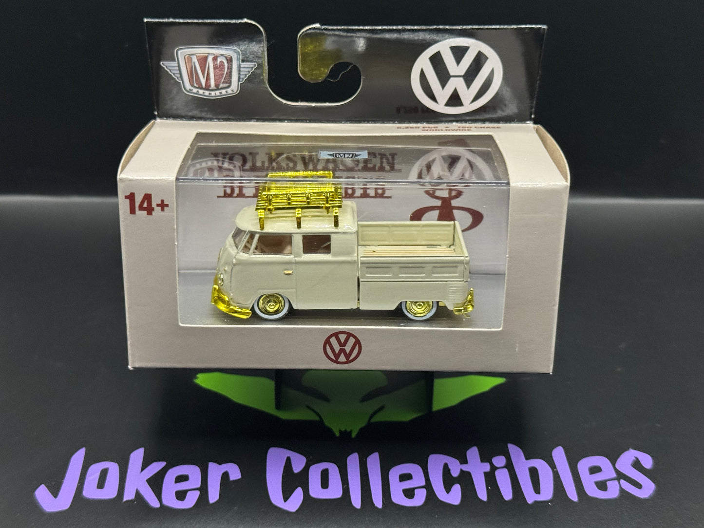 M2 Machines Chase Cram 1959 VW Double Cab Truck USA Model R93 24-94