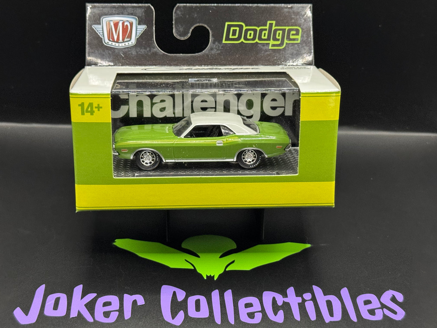 M2 Machines Detroit-Muscle Green 1971 Dodge Challenger R95 26-16