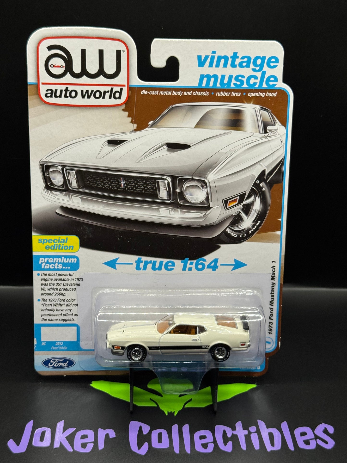 Auto World Vintage Muscle 1973 Ford Mustang Mach 1 Pearl White # 1