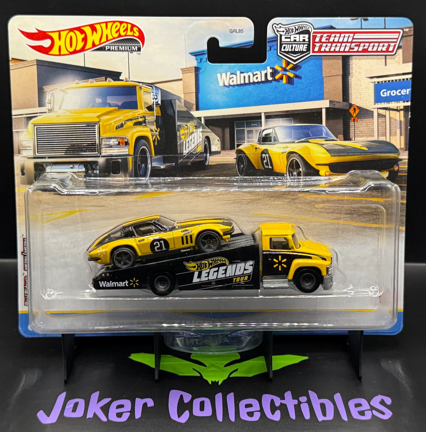 Hot Wheels Team Transport Legends Tour Custom Corvette Stingray Coupe & Carry On