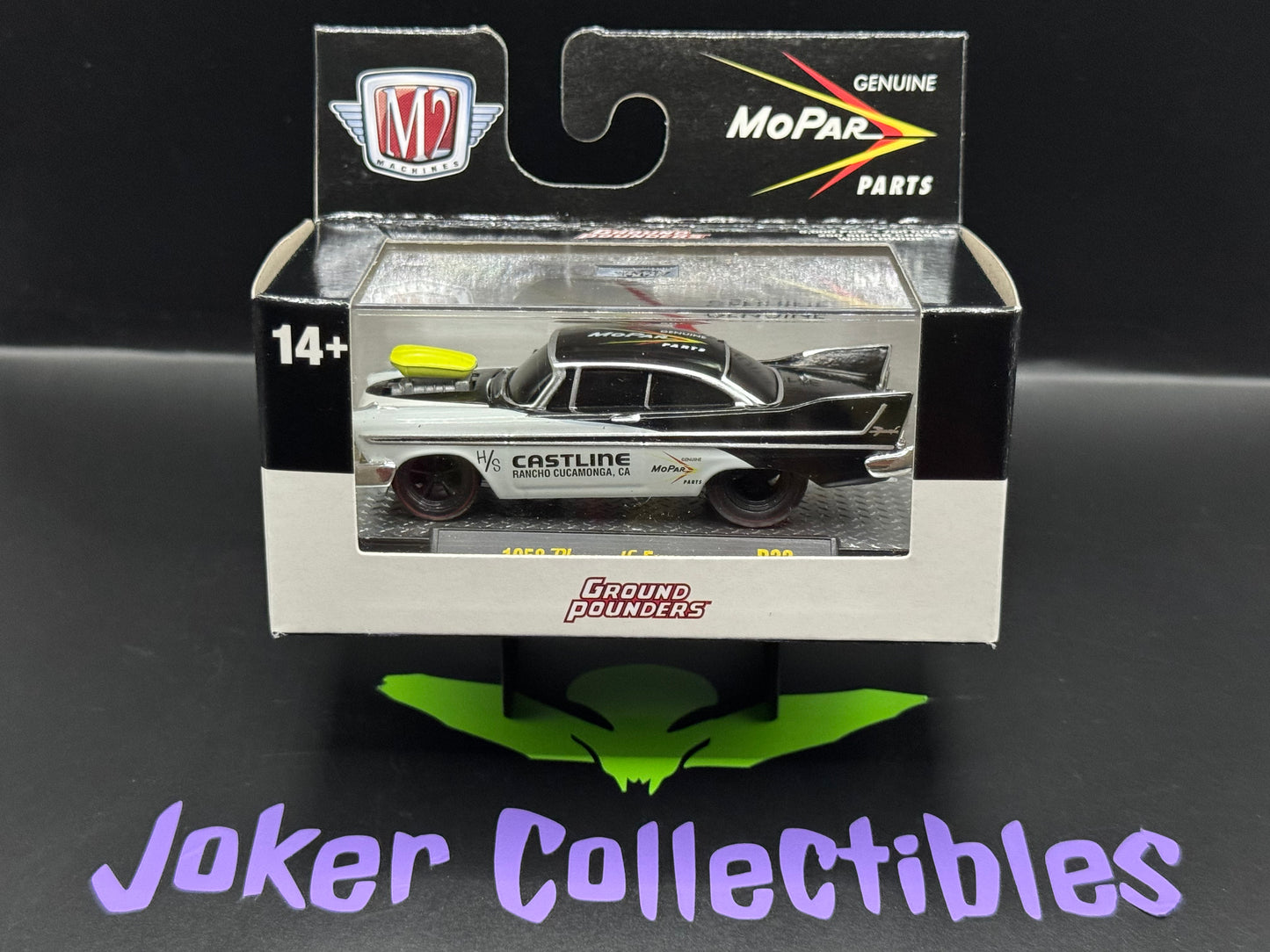 M2 Machines Ground Pounders White & Black 1958 Plymouth Fury R33 26-01