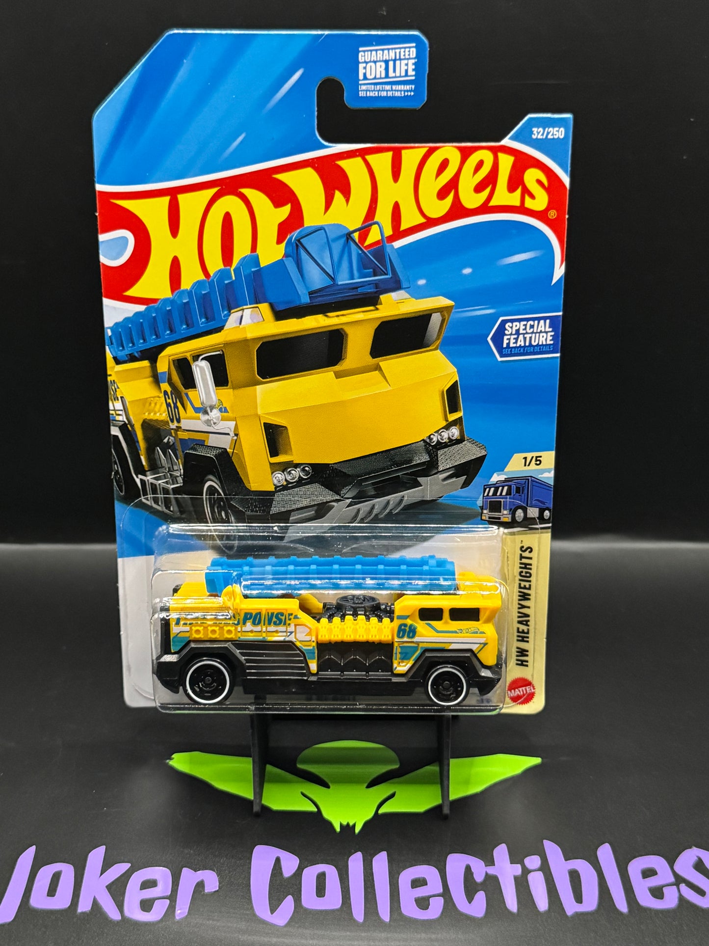Hot Wheels 2026 Yellow & Blue 5 Alarm 32/250 HW Heavyweights 1/5 J Case