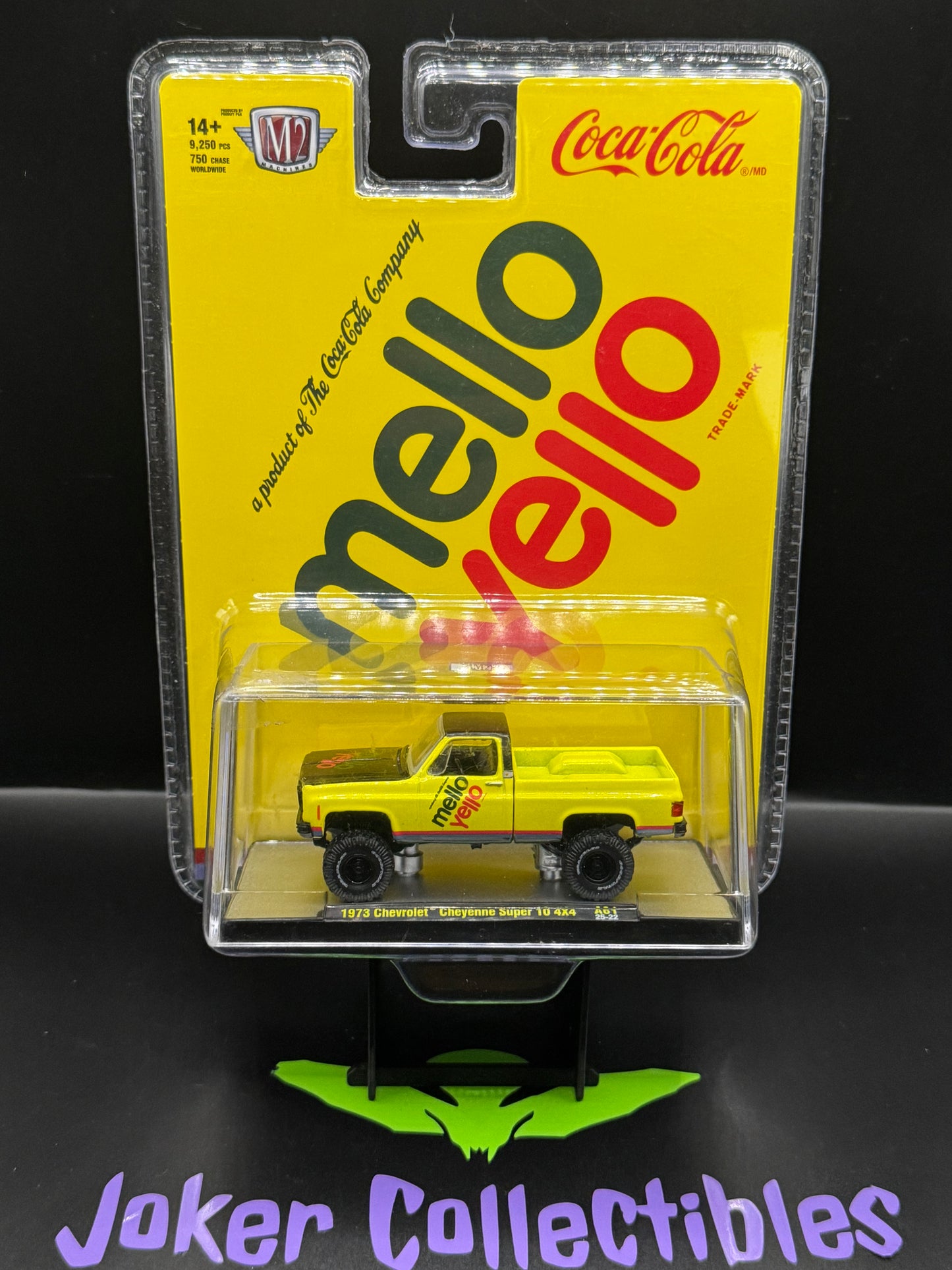 M2 Machines Mello Yello 1973 Chevrolet Cheyenne Super 10 4x4 A61 25-22