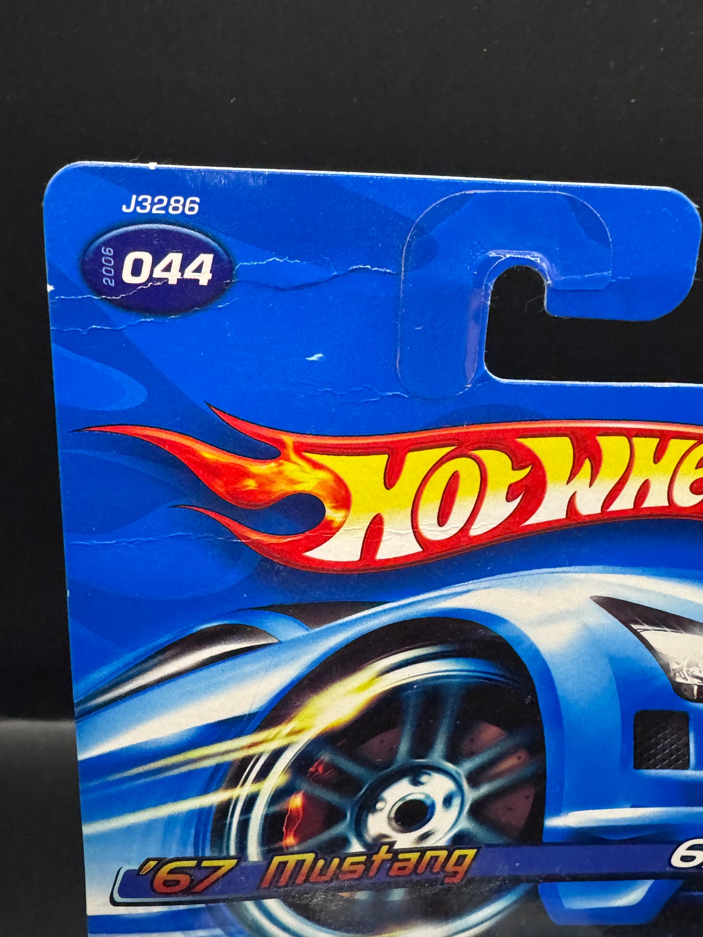 Hot Wheels White with Blue Flames '67 Mustang 044 T-Hunt 6/12 with Real Riders