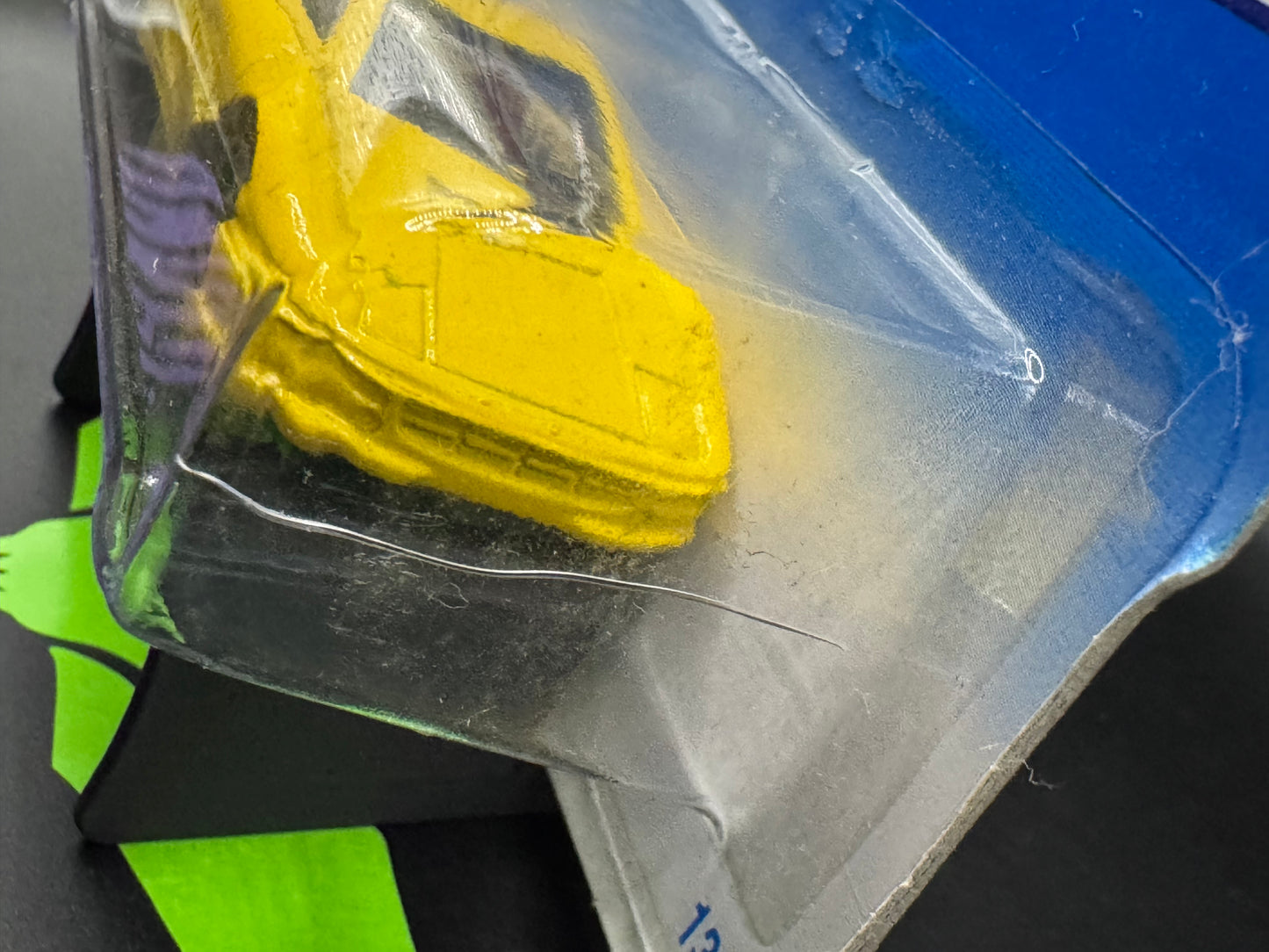 Hot Wheels Yellow Ferrari 355 1995 New Model Series 10 of 12 Cars Collector # 350