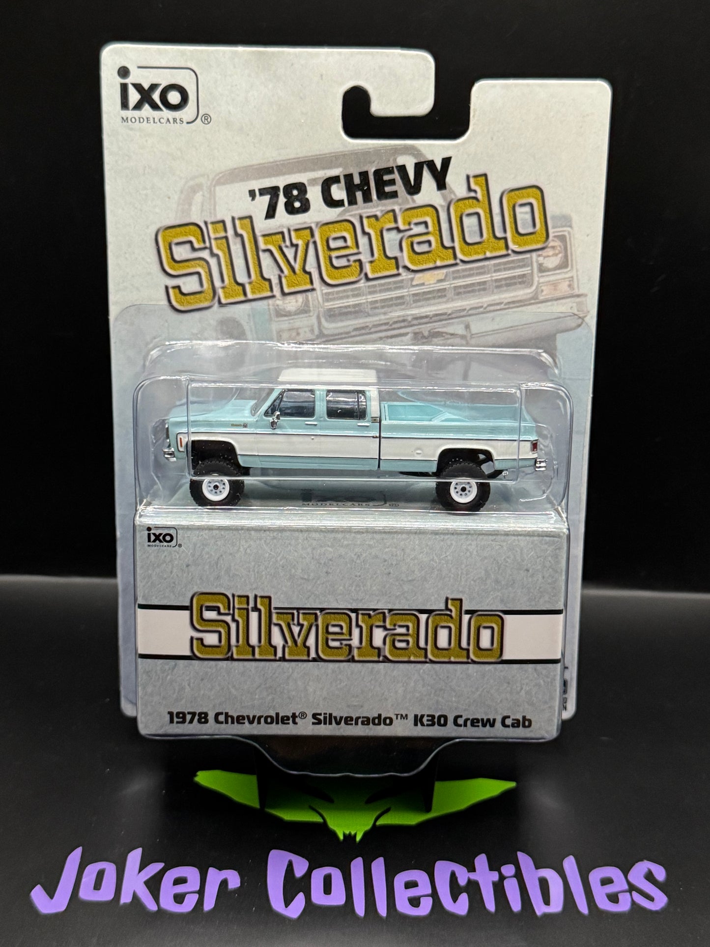 IXO Model Cars 1978 Chevrolet Silverado K30 Crew Cab Fleetside Lifted Blue with White
