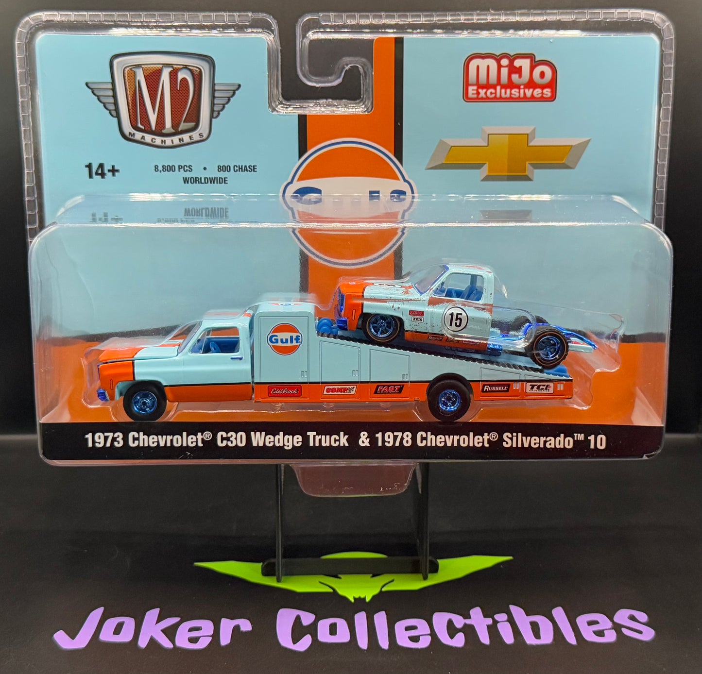 M2 Machines Gulf Chase 1973 Chevrolet C30 Wedge Truck & 1978 Silverado 10 Bedless MJS07