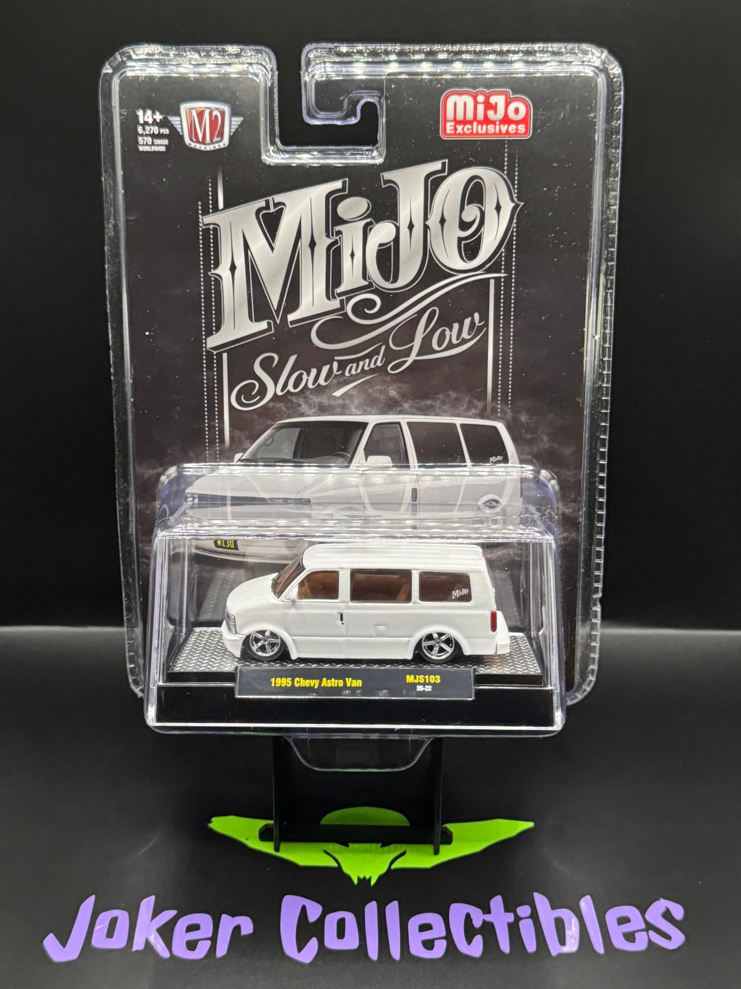 M2 Machines 1995 Chevrolet Astro Van Custom Slow & Low White MJS103 26-22