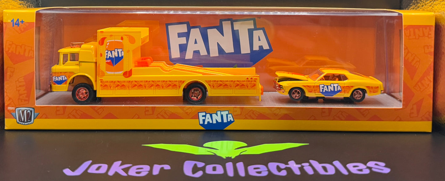 M2 Machines Chase Hauler 1970 Ford C-950 & Ford Mustang Custom TW37 25-01 Orange Fanta
