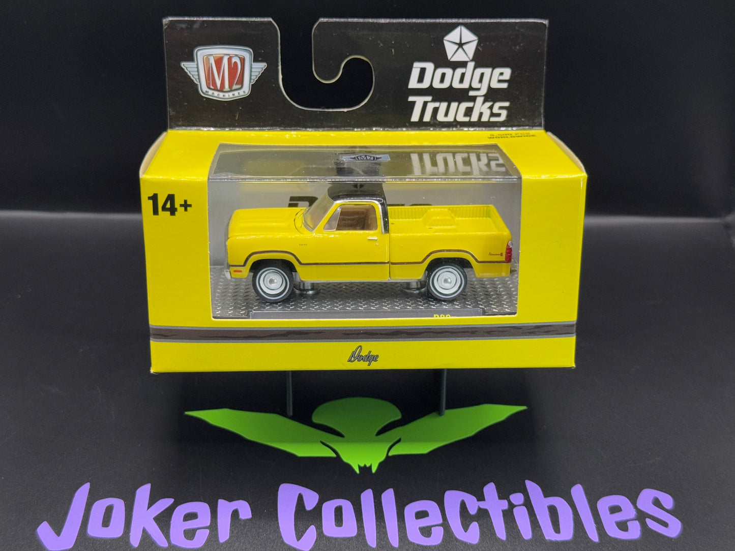 M2 Machines Auto-Thentics 1972 Dodge Adventurer S.E. R89 24-48