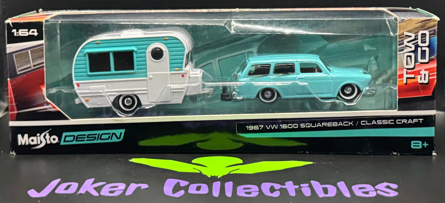 Maisto Design Tow & Go 1967 VW 1600 Squareback & Classic Craft Teal Blue & White