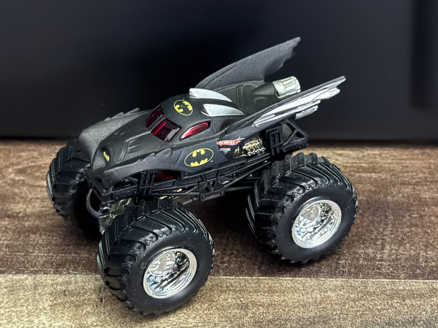 Hot Wheels Monster Jam 2007 Batman Metal Frame New Blister Pull