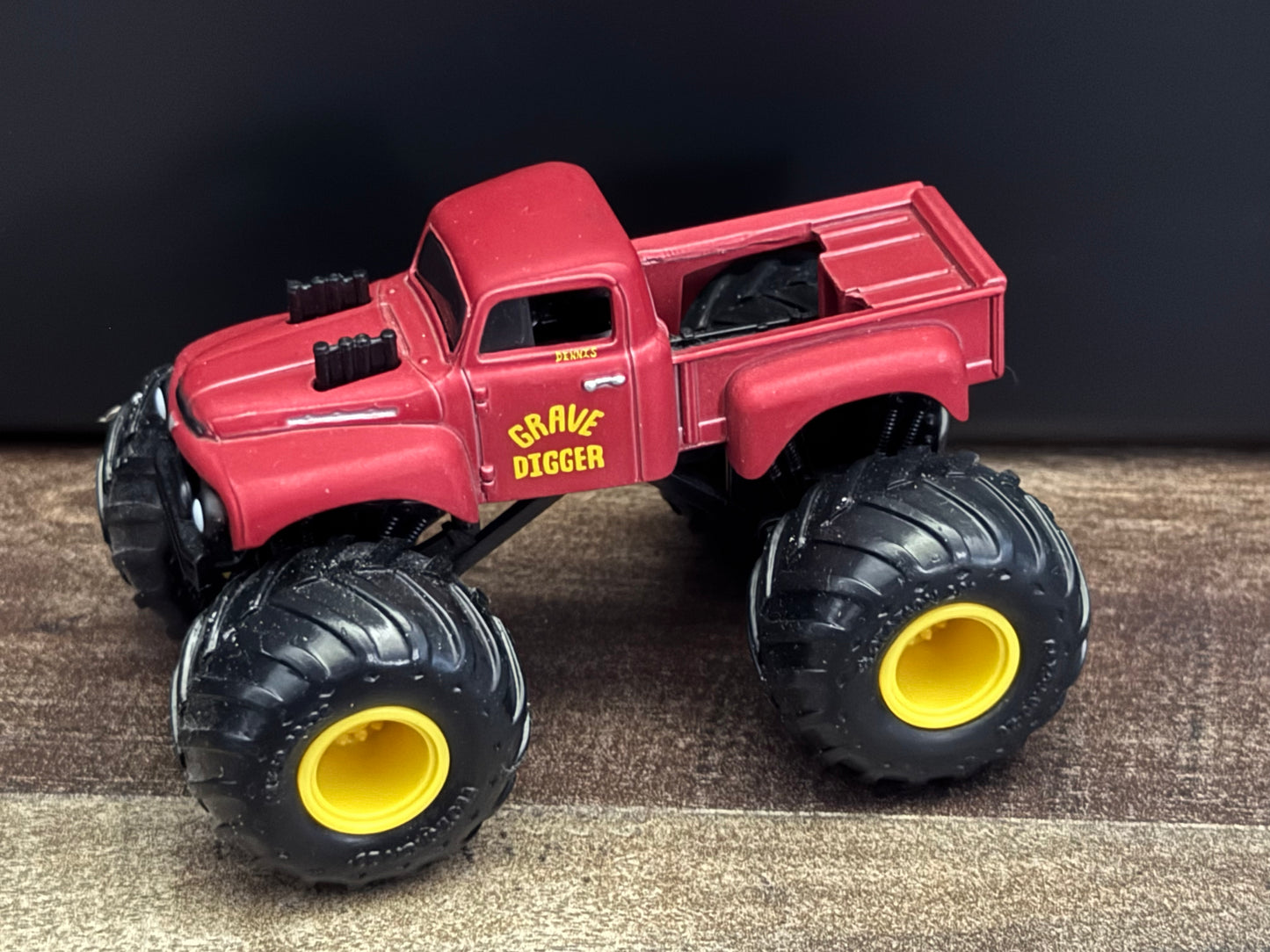 Spin Master Monster Jam 2020 Series 13 Grave Digger Red Primer Retro Rebels New Blister Pull