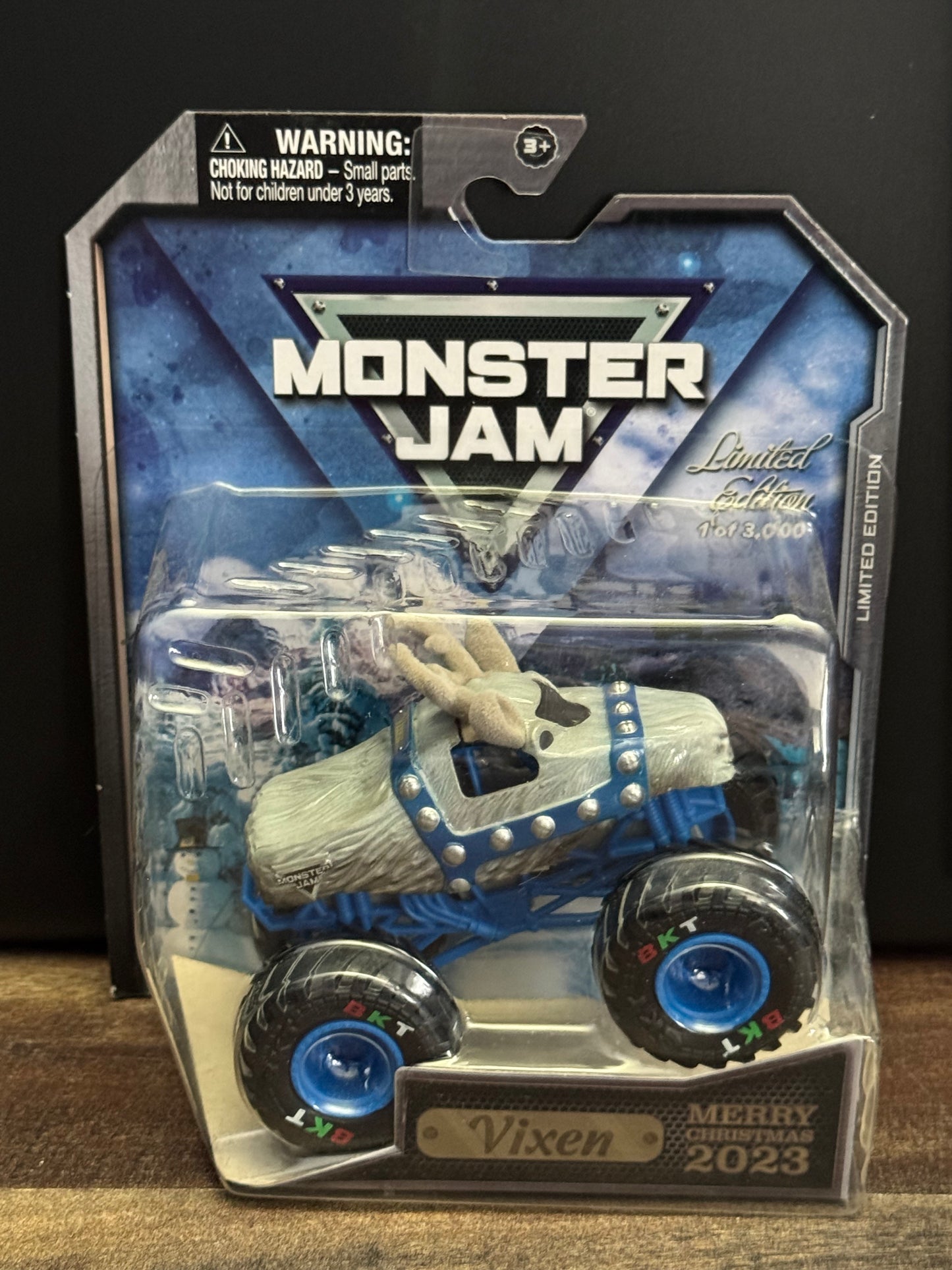 Spin Master Monster Jam 2023 Limited Edition Christmas Vixen Reindeer