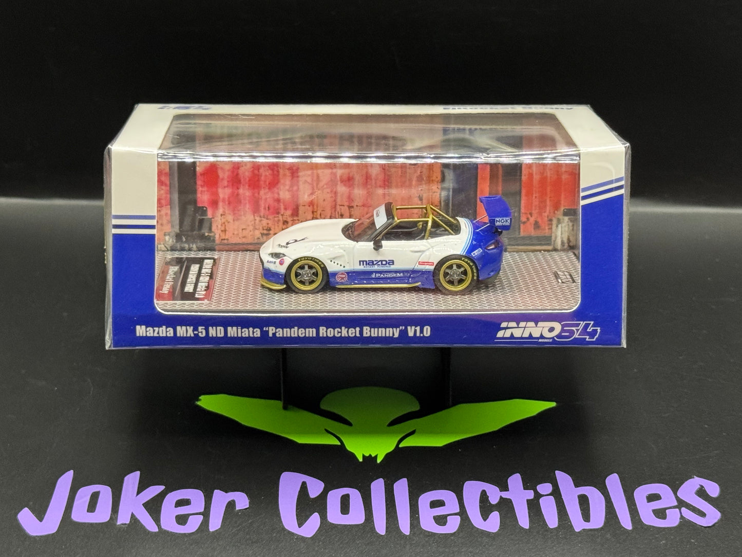 INNO64 Mazda MX-5 ND Miata V1.0 Pandem Rocket Bunny White & Blue