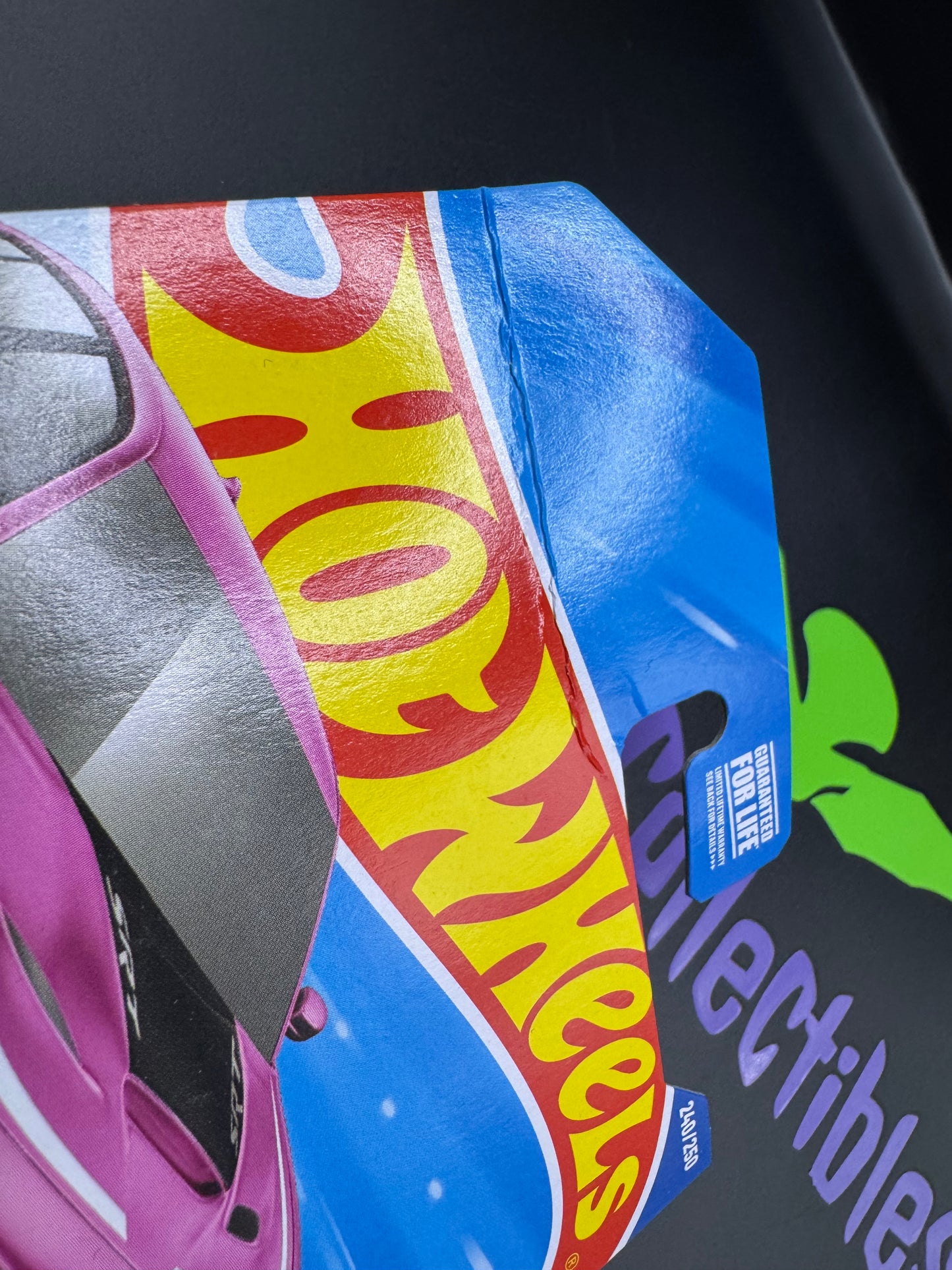 Damaged Card Hot Wheels 2025 Pink '20 Dodge Charger Hellcat 240/250 Muscle Mania 9/10 N Case