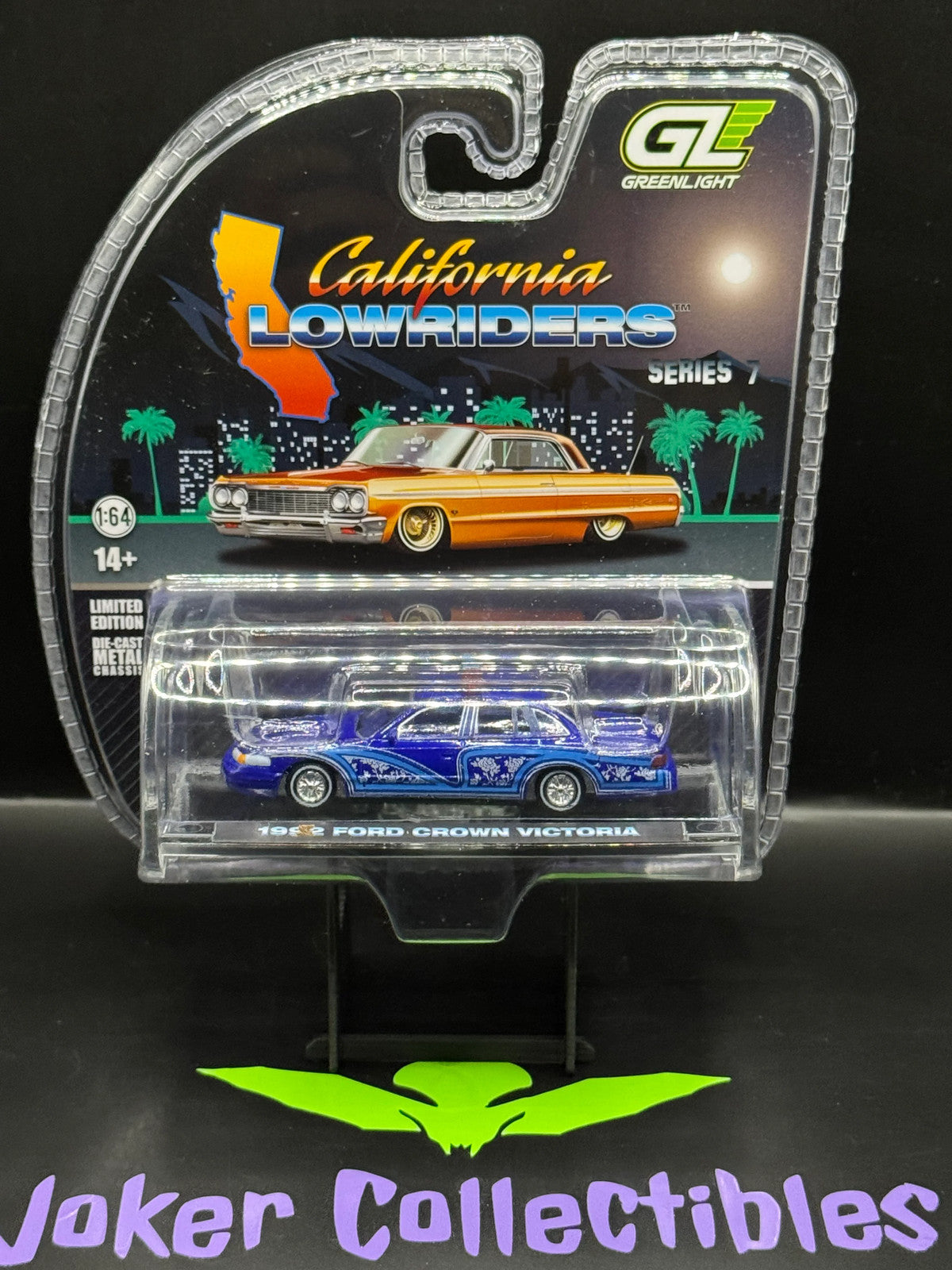 Greenlight California Lowriders Series 7 Blue 1992 Ford Crown Victoria Police