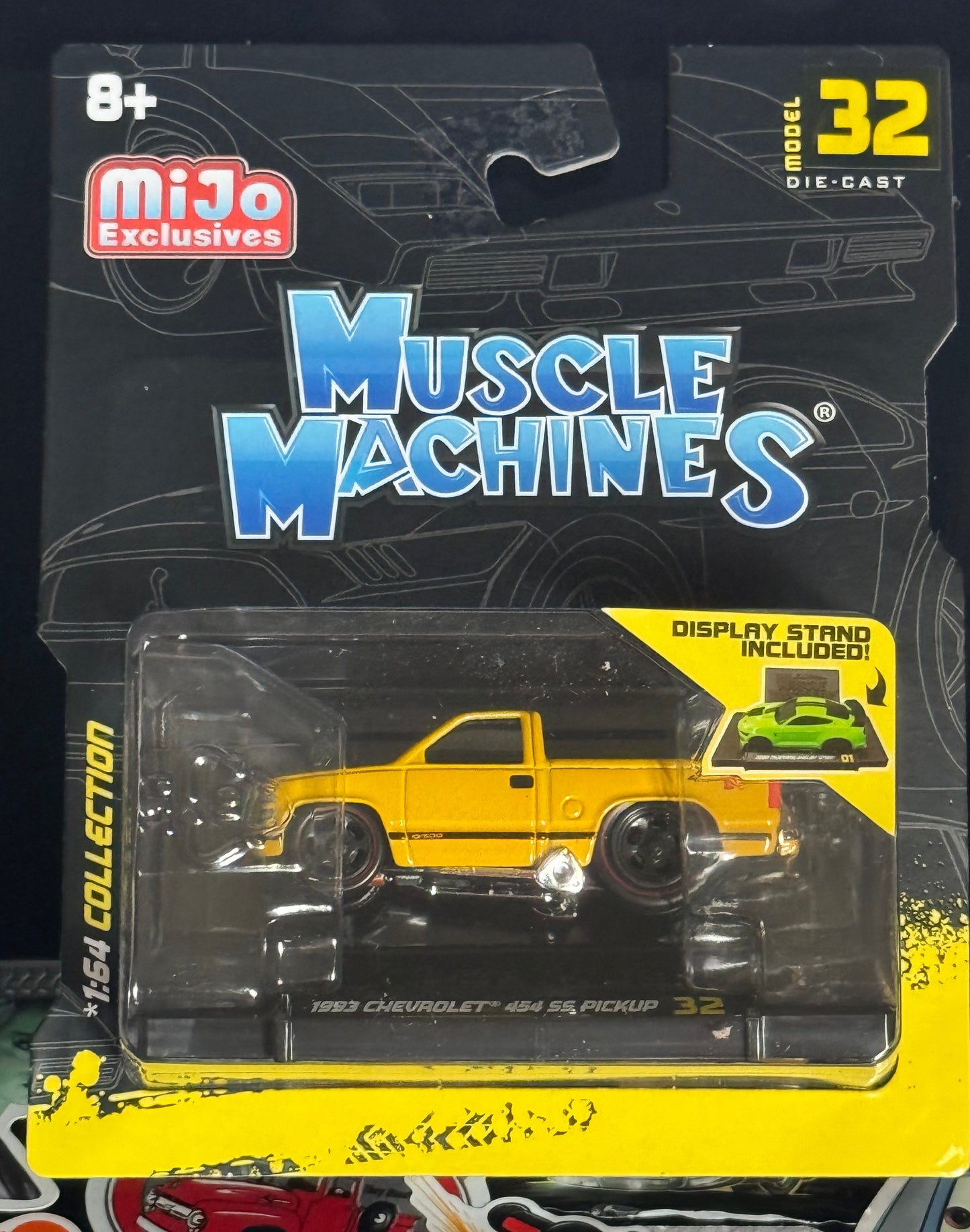 Maisto Muscle Machines 1:64 1993 Chevrolet 454 SS Pickup Truck #32 Yellow with Black Stripes Mijo Exclusives
