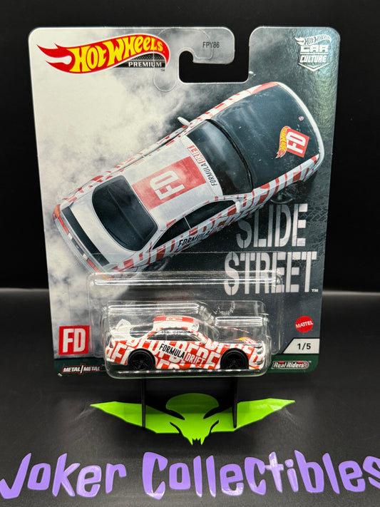 Hot Wheels Premium Car Culture Slide Street Formula Drift Nissan Silvia S14 1/5