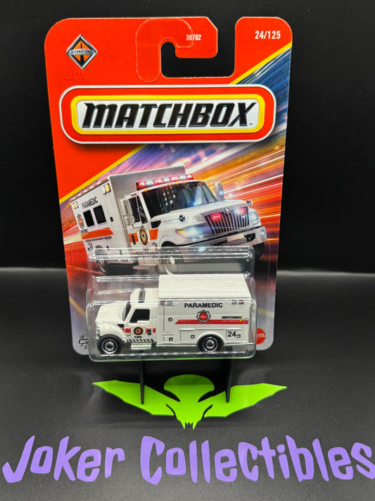 Matchbox 2025 White EMS Paramedic Ambulance International Terrastar # 24/125