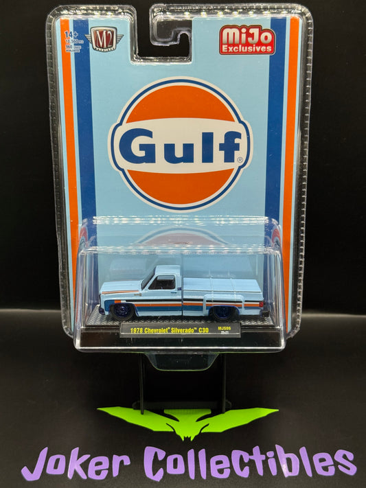 M2 Machines Chase 1978 Chevrolet Silverado C30 GULF Blue MJS86 25-21