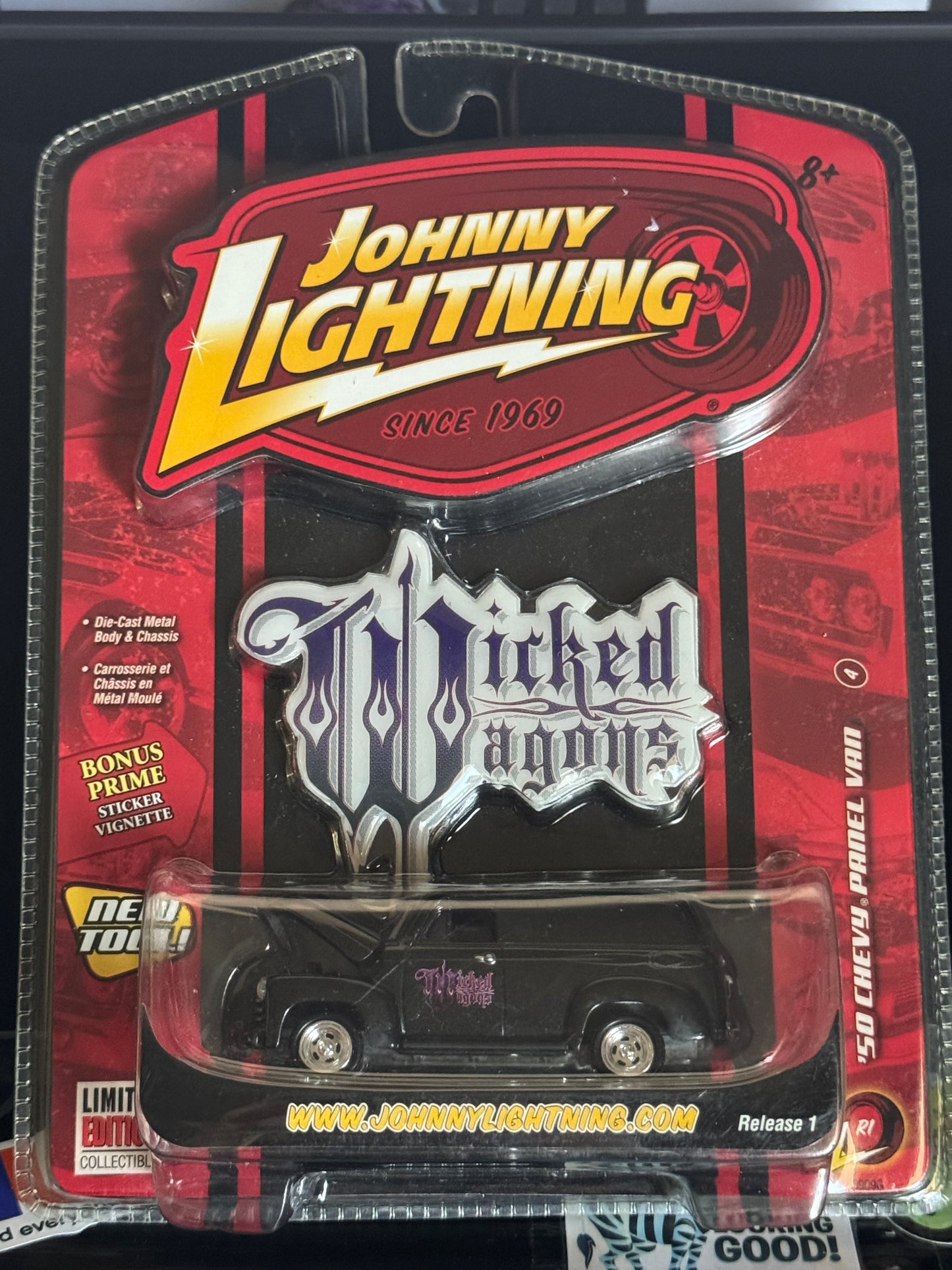 Johnny Lightning Wicked Wagons '50 Chevy Panel Van Release 1 # 4