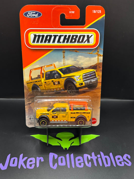Matchbox 2026 Orange Street Light Services 2015 Ford F150 Contractor Truck 18/125