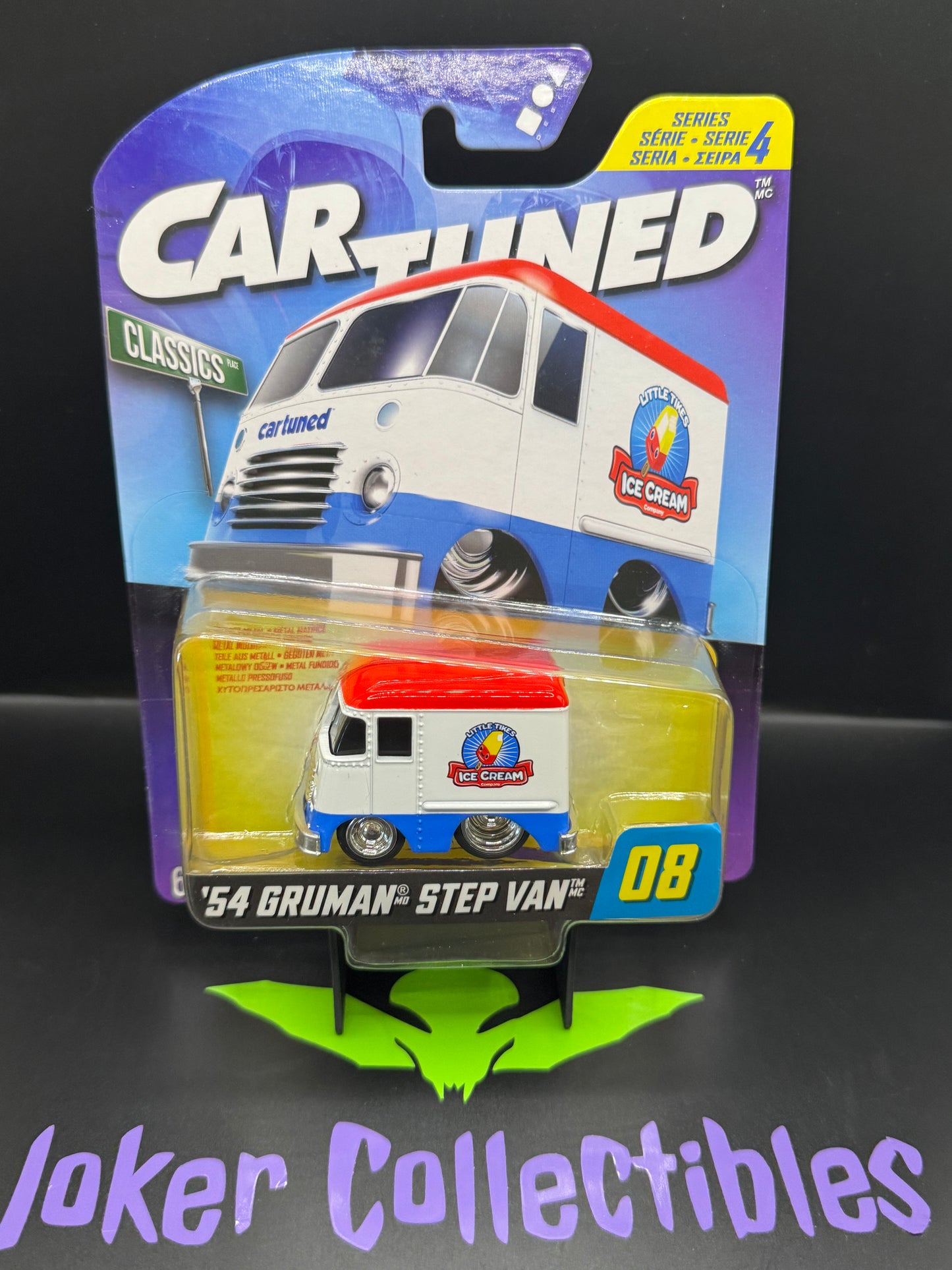 CarTuned Series 4 Hobby Alternate Ice Cream '54 Gruman Step Van Classics # 08
