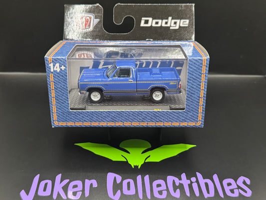 M2 Machines Auto-Thentics 1978 Dodge D150 Jean Machine R104 25-82