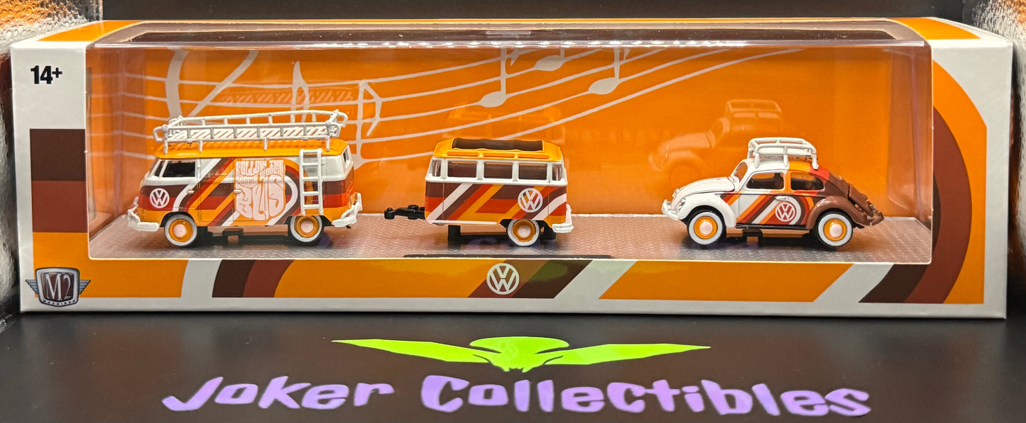 M2 Machines Auto-Haulers 1960 VW Delivery Van, Trailer, & 1953 VW Beetle Deluxe USA Model R90 25-26