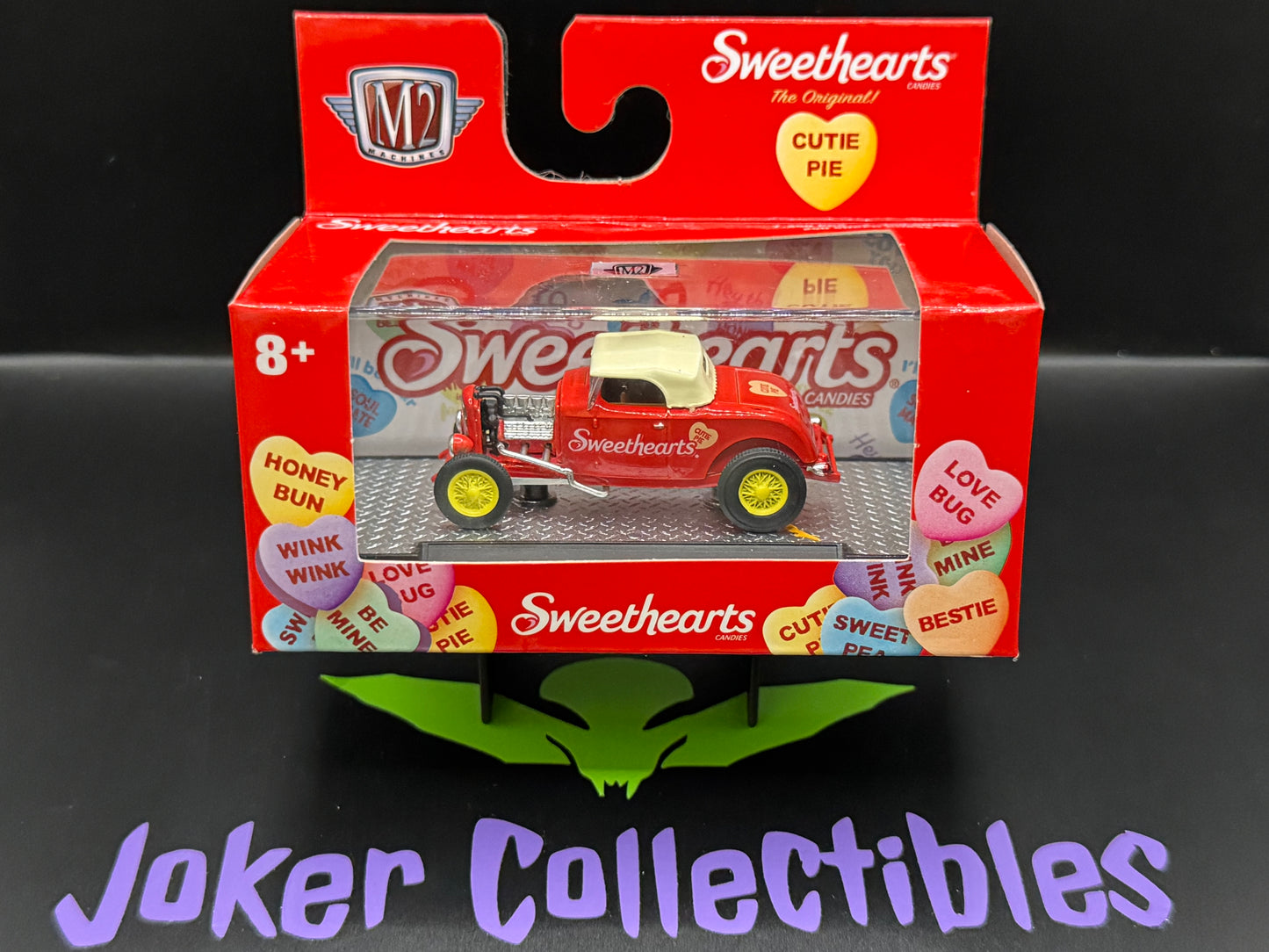 M2 Machines Sweethearts Red 1932 Ford Roadster WMTS17 22-66